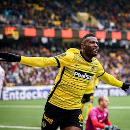 Nsames celebration after his first goal against Winterthur